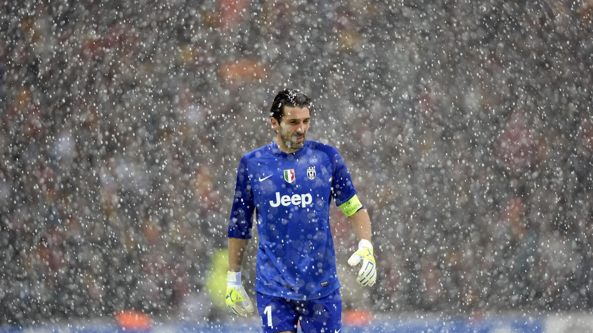 开云体育视频直播-五大联赛是否减少慢节奏控球降低战术失误率,五大联赛最快速度